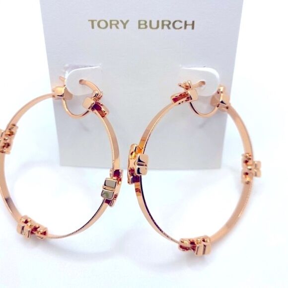 New Tory Burch Rose Gold Logo Light Weight Hoop Earings - Picture 2 of 9